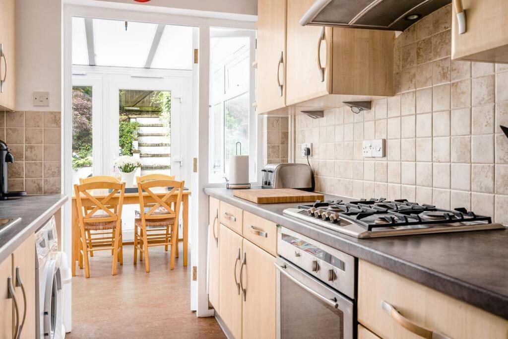 Stunning 4 Bedroom House In Central Bath Extérieur photo
