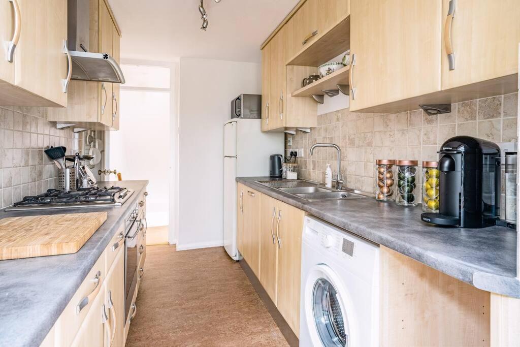 Stunning 4 Bedroom House In Central Bath Extérieur photo
